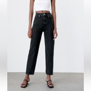 Zara Mom Fit Jeans in Black